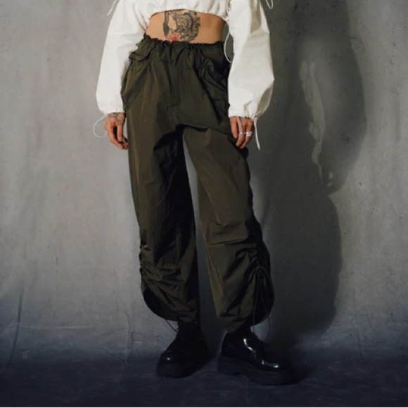 SUNDAE SCHOOL NWOT Contour Bungee Pant in Black - Picture 1 of 8
